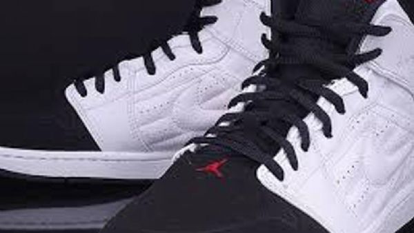Nike Air Jordan 1 Retro 99 Kengät Miehille Valkoinen Musta
