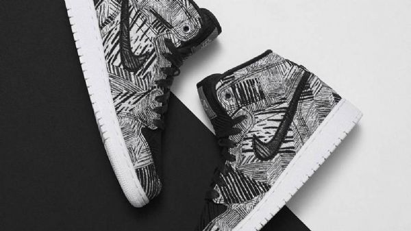 Nike Air Jordan 1 Retro High Topit Gg Historia Kuukausi 2015 Miesten Kengät Musta