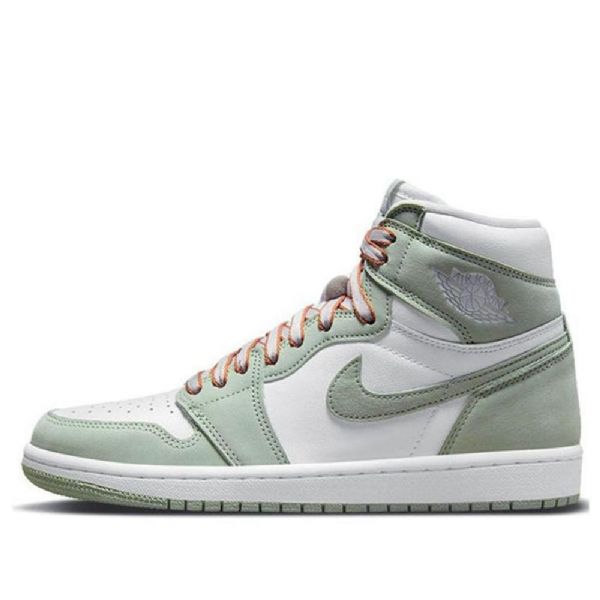 Nike Air Jordan 1 Retro High Topit Og Koripallokengät Naisille Minttuvalkoinen