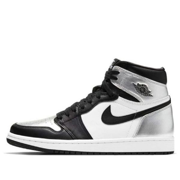 Nike Air Jordan 1 Retro High Topit Og Koripallokengät Naisten Hopea
