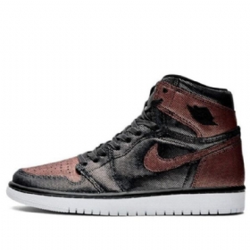Nike Air Jordan 1 Retro High Topit Og Koripallokengät Naisten Musta Ruskea