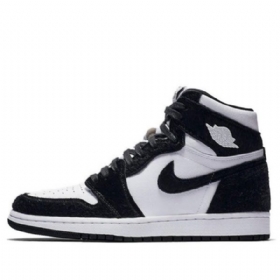 Nike Air Jordan 1 Retro High Topit Og Koripallokengät Naisten Musta Valkoinen