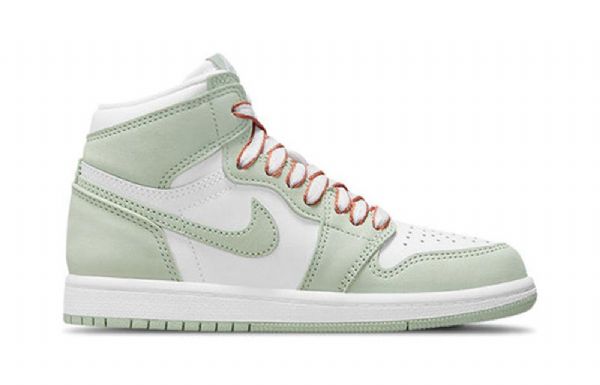 Nike Air Jordan 1 Retro High Topit Og Ps Koripallokengät Miehille Minttuvalkoinen