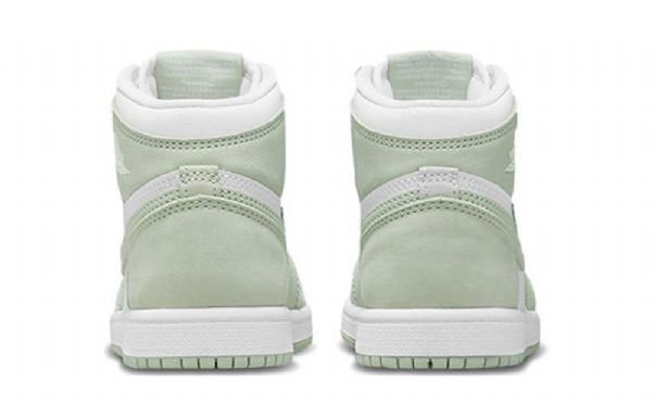 Nike Air Jordan 1 Retro High Topit Og Ps Koripallokengät Miehille Minttuvalkoinen