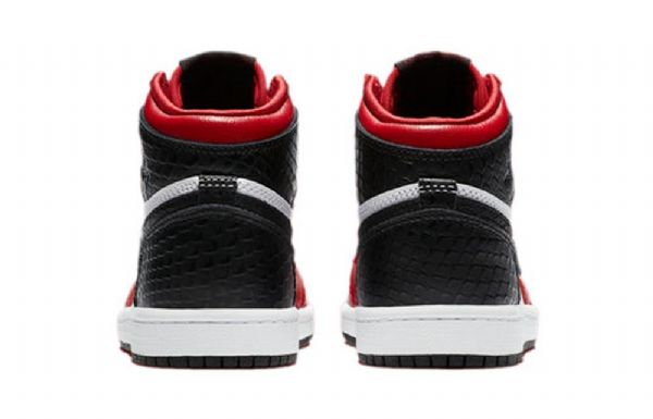 Nike Air Jordan 1 Retro High Topit Og Ps Koripallokengät Miehille Punainen
