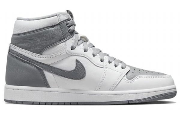 Nike Air Jordan 1 Retro High Topit Og Stealth Koripallokengät Miehille Harmaa Valkoinen