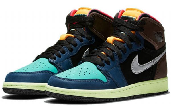 Nike Air Jordan 1 Retro High Tops Gs Koripallokengät Miesten Monivärinen