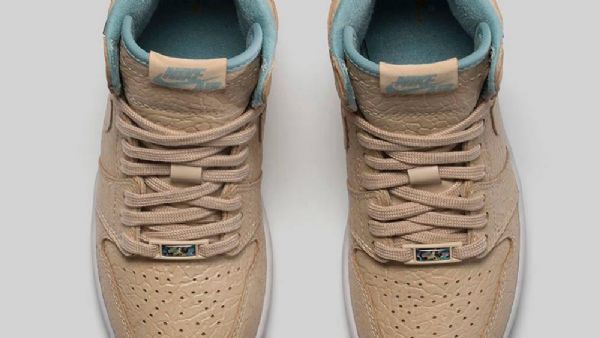 Nike Air Jordan 1 Retro High Tops Gs Sand Dune Kengät Miehille Khaki
