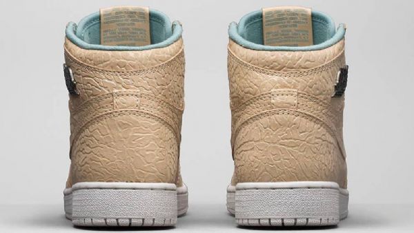 Nike Air Jordan 1 Retro High Tops Gs Sand Dune Kengät Miehille Khaki