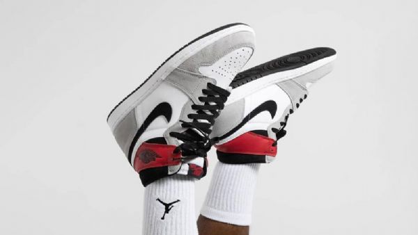Nike Air Jordan 1 Retro High Tops Kengät Naisille Vaaleanharmaa