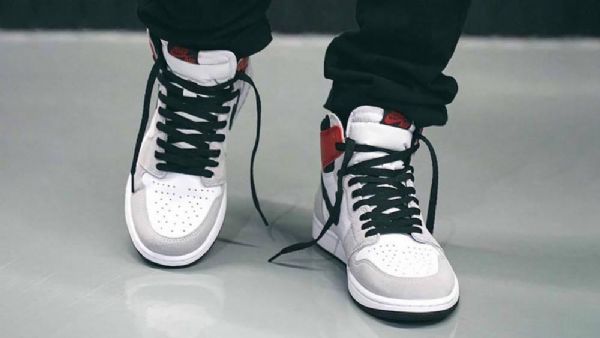 Nike Air Jordan 1 Retro High Tops Kengät Naisille Vaaleanharmaa