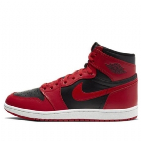 Nike Air Jordan 1 Retro High Tops Koripallokengät Miehille Punainen