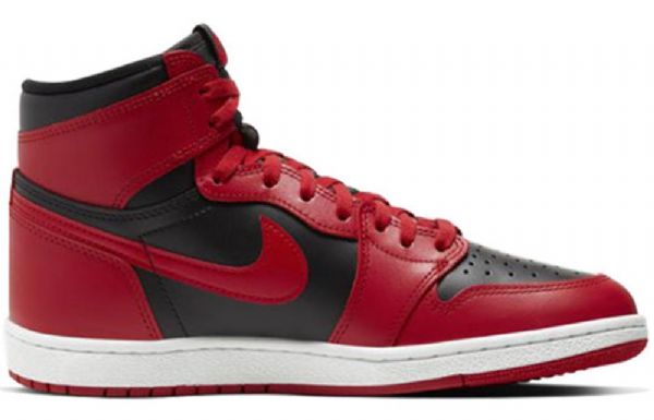 Nike Air Jordan 1 Retro High Tops Koripallokengät Miehille Punainen