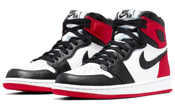 Nike Air Jordan 1 Retro High Tops Koripallokengät Naisille Musta