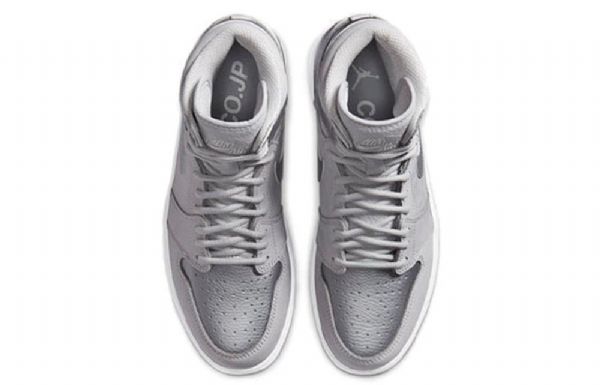 Nike Air Jordan 1 Retro High Tops Og Co.jp Koripallokengät Miehille Harmaa
