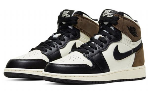 Nike Air Jordan 1 Retro High Tops Og Gs Koripallokengät Miesten Musta Valkoinen Ruskea