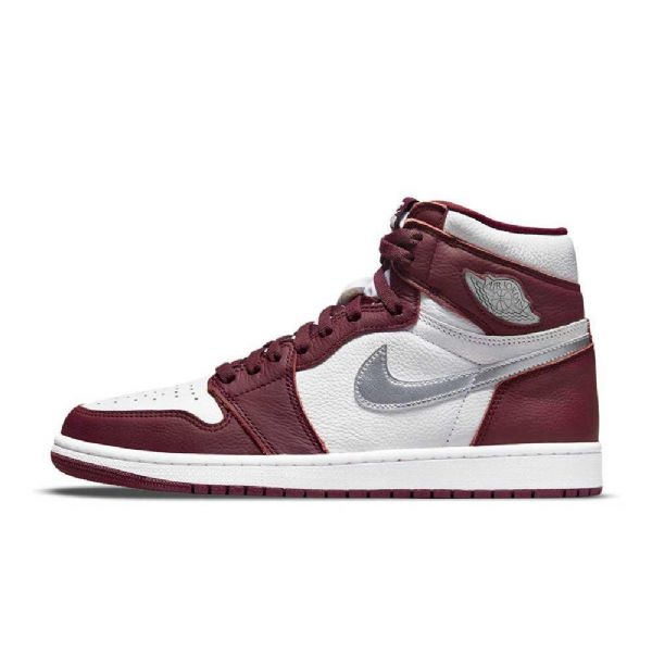 Nike Air Jordan 1 Retro High Tops Og Kengät Miehille Burgundy Valkoinen