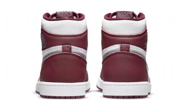 Nike Air Jordan 1 Retro High Tops Og Kengät Miehille Burgundy Valkoinen