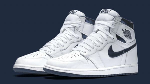 Nike Air Jordan 1 Retro High Tops Og Kengät Miehille Laivastonsininen