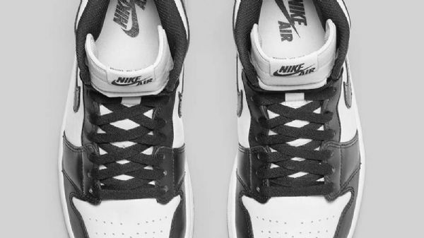 Nike Air Jordan 1 Retro High Tops Og Kengät Miehille Mustavalkoinen