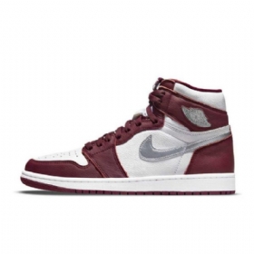 Nike Air Jordan 1 Retro High Tops Og Kengät Naisille Burgundy Valkoinen