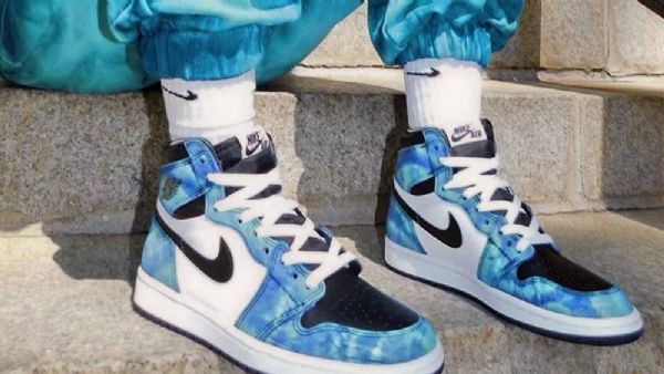 Nike Air Jordan 1 Retro High Tops Og Tie Dye Kengät Naisille Monivärinen