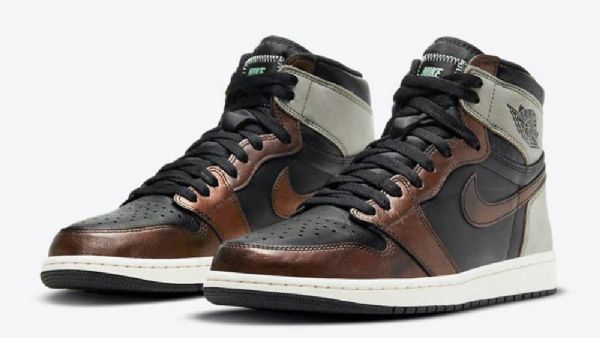 Nike Air Jordan 1 Retro High Tops Patina Kengät Miehille Monivärinen