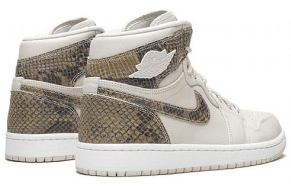 Nike Air Jordan 1 Retro High Tops Premium Koripallokengät Naisille Harmaa
