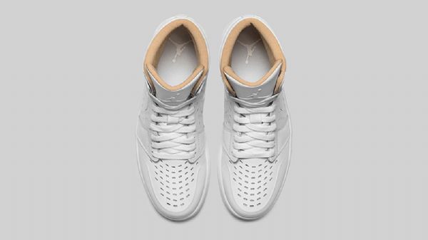 Nike Air Jordan 1 Retro High Tops Vachetta Kengät Miehille Valkoinen
