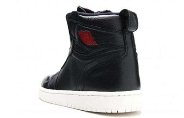 Nike Air Jordan 1 Retro High Tops Vetoketjulliset Koripallokengät Naisille Musta