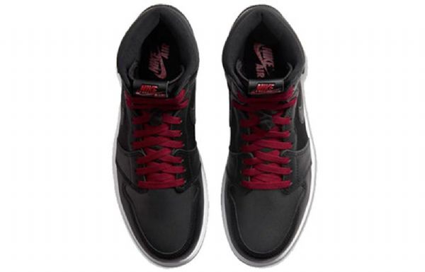 Nike Air Jordan 1 Retro Korkeat Topit Og Bg Koripallokengät Miesten Musta Punainen