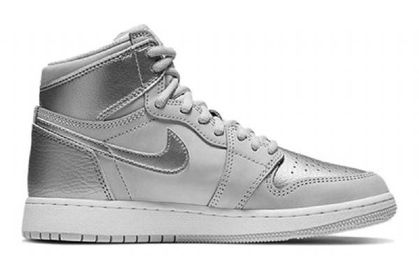 Nike Air Jordan 1 Retro Korkeat Topit Og Co.jp Gs Koripallokengät Miehille Harmaa