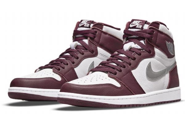 Nike Air Jordan 1 Retro Korkeat Topit Og Koripallokengät Miehille Burgundy
