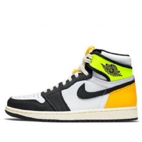 Nike Air Jordan 1 Retro Korkeat Topit Og Koripallokengät Miehille Kulta