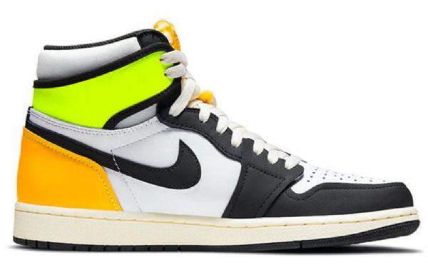 Nike Air Jordan 1 Retro Korkeat Topit Og Koripallokengät Miehille Kulta