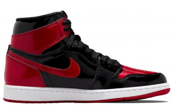 Nike Air Jordan 1 Retro Korkeat Topit Og Koripallokengät Miehille Valkoinen Punainen