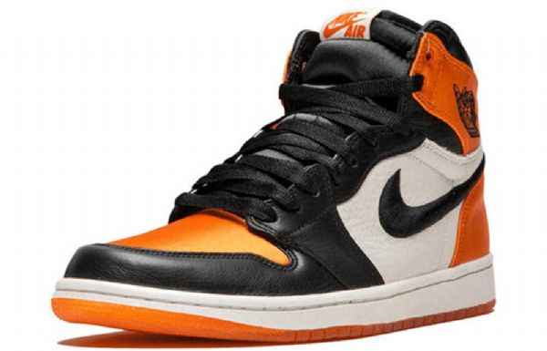Nike Air Jordan 1 Retro Korkeat Topit Og Koripallokengät Naisille Musta Oranssi