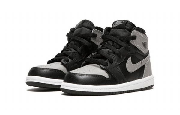 Nike Air Jordan 1 Retro Korkeat Topit Og Td Koripallokengät Lapsille Musta Harmaa