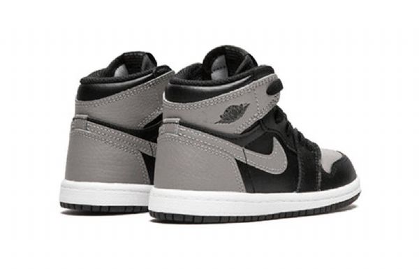 Nike Air Jordan 1 Retro Korkeat Topit Og Td Koripallokengät Lapsille Musta Harmaa