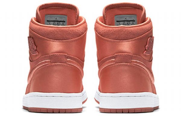Nike Air Jordan 1 Retro-korkeat Topit Retro-koripallokengät Naisille Coral