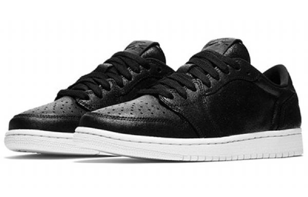 Nike Air Jordan 1 Retro Matalat Topit Koripallokengät Naisille Kulta