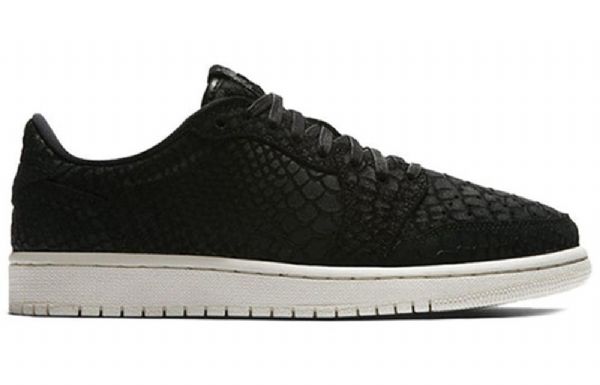 Nike Air Jordan 1 Retro Matalat Topit Koripallokengät Naisille Musta