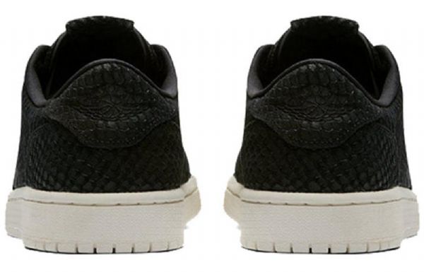 Nike Air Jordan 1 Retro Matalat Topit Koripallokengät Naisille Musta
