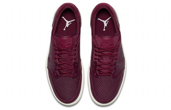 Nike Air Jordan 1 Retro Matalat Topit Ns Koripallokengät Naisille Burgundy