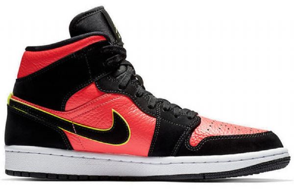 Nike Air Jordan 1 Retro Mid Tops Koripallokengät Naisille Musta Punainen