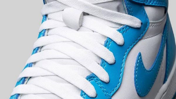 Nike Air Jordan 1 Retro Puuterikengät Miehille Sininen Valkoinen