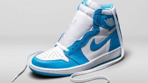 Nike Air Jordan 1 Retro Puuterikengät Miehille Sininen Valkoinen