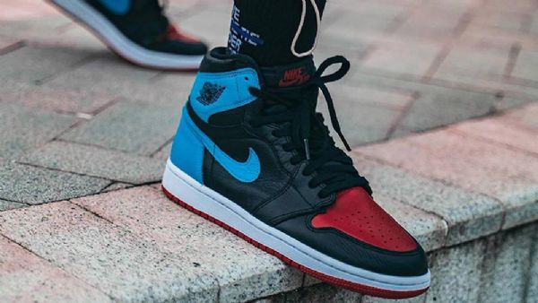 Nike Air Jordan 1 Unc To Chicago Kengät Naisille Musta Sininen