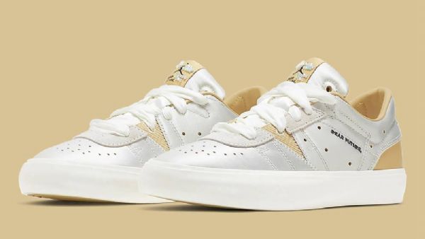 Nike Air Jordan Series 02 Rakkaat Tulevaisuuden Kengät Naisille Valkoinen Kulta