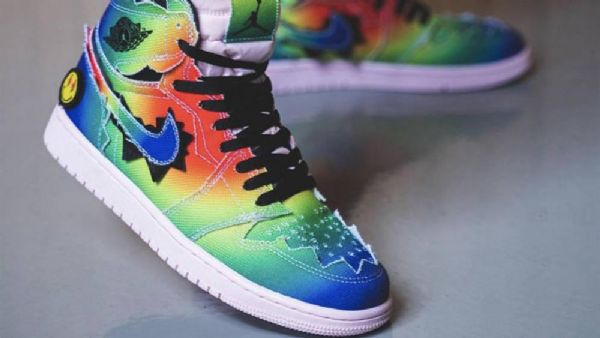 Nike J Balvin Jordan 1 Korkeat Topit Og Miesten Kengät Monivärinen